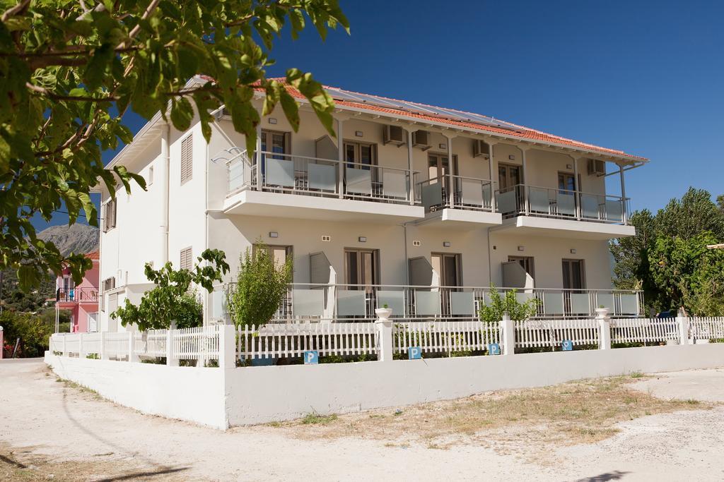 Savinos Rooms Василики Экстерьер фото